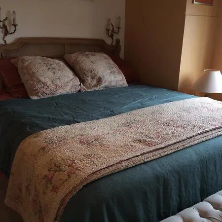 Rousseau Apartment